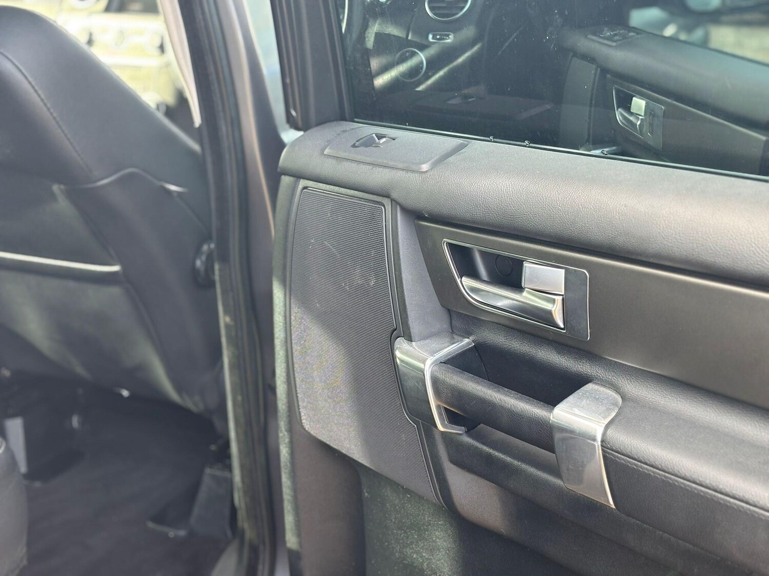 Used Land Rover Discovery 2015 for sale - 77382109: Photo 26