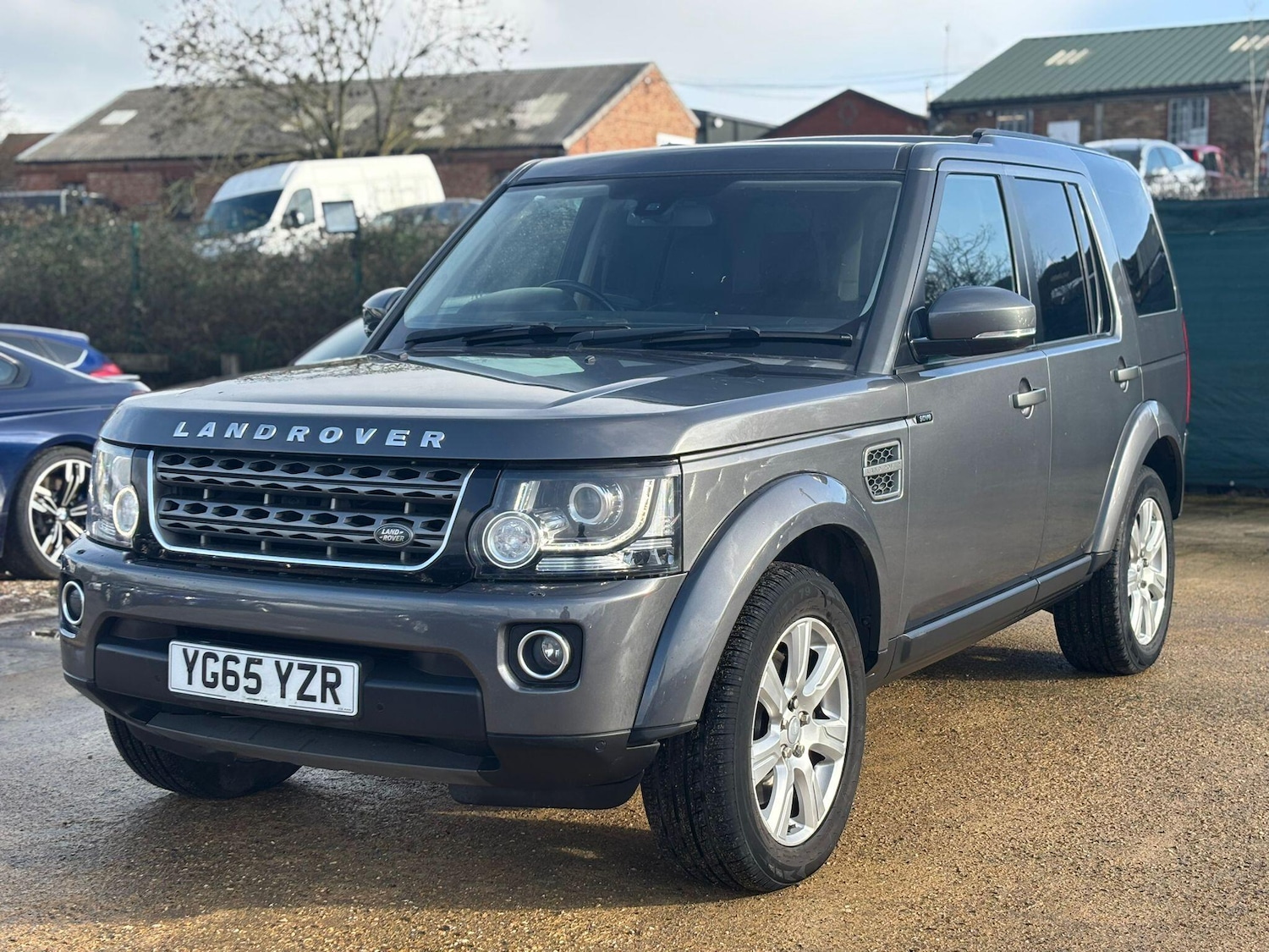 Used Land Rover Discovery 2015 for sale - 77382109: Photo 3