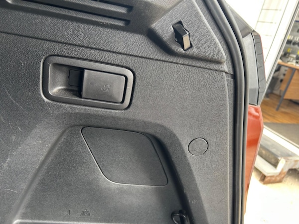 Used Peugeot 3008 2018 for sale - 75550023: Photo 19