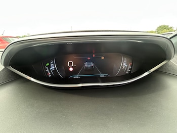 Used Peugeot 3008 2018 for sale - 75550023: Photo