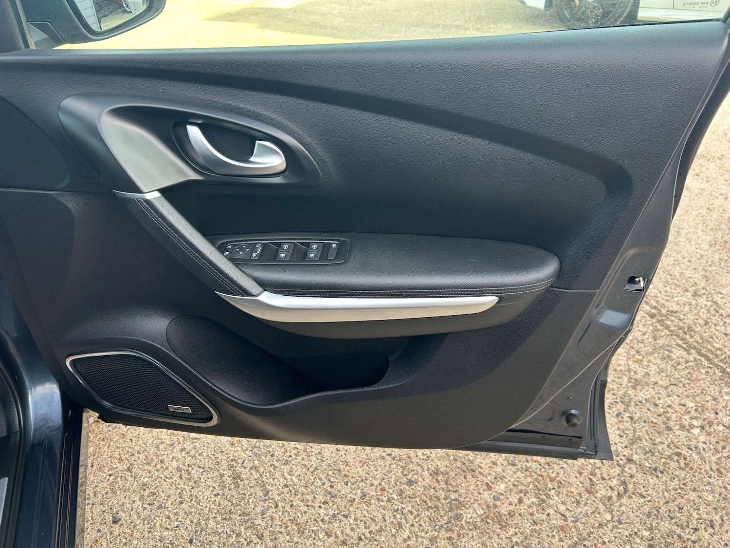 Used Renault Kadjar 2019 for sale - 76581230: Photo 28