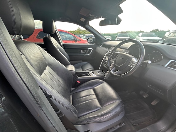 Used Land Rover Discovery Sport 2016 for sale - 75145622: Photo 2