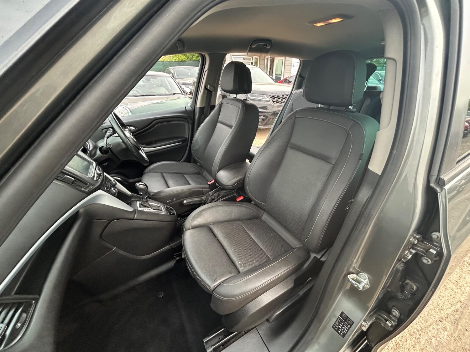 Used Vauxhall Zafira 2017 for sale - 77802576: Photo 12