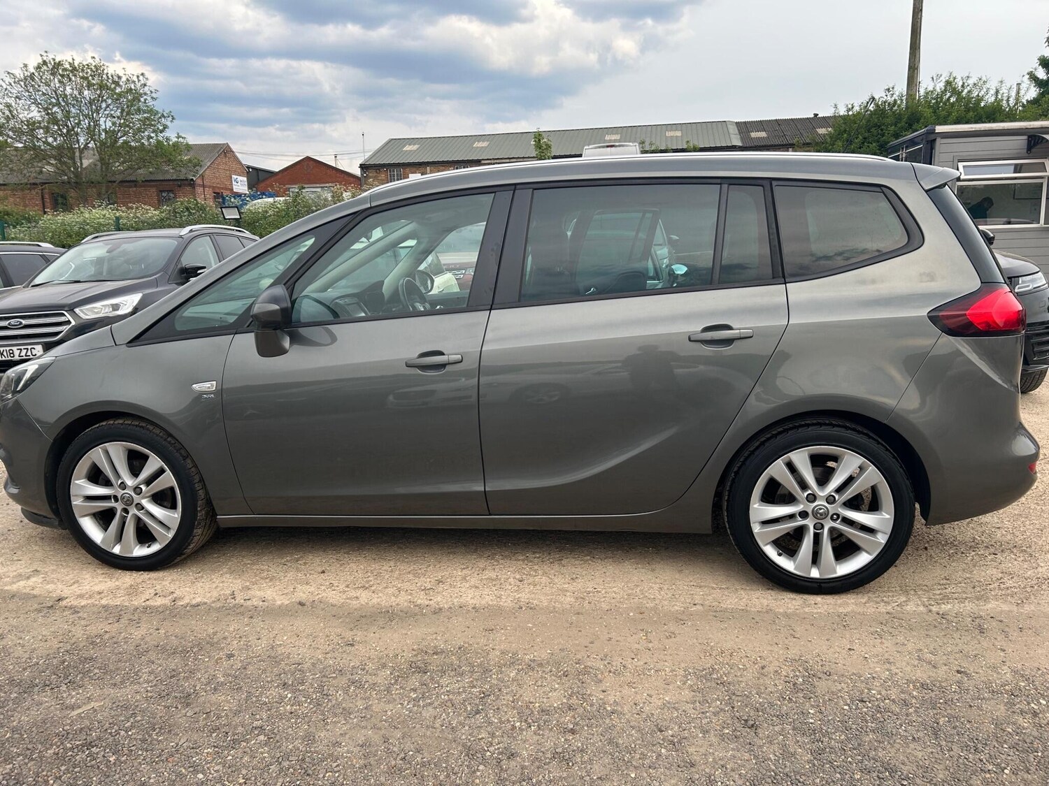 Used Vauxhall Zafira 2017 for sale - 77802576: Photo 21