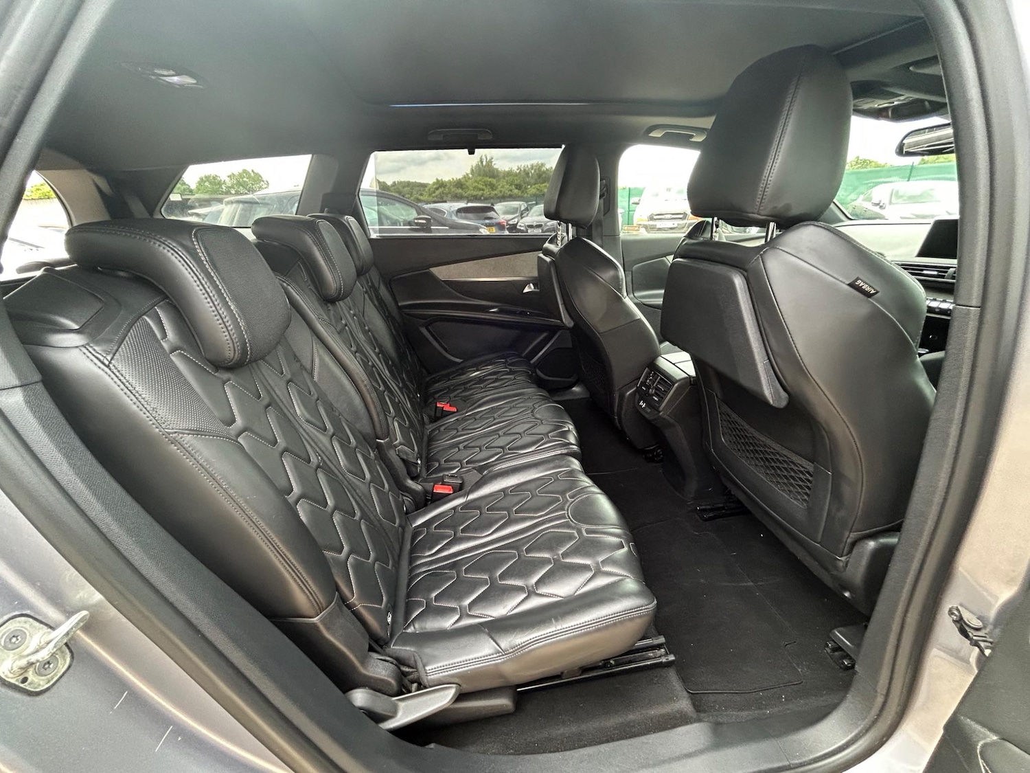 Used Peugeot 5008 2018 for sale - 77064380: Photo 21