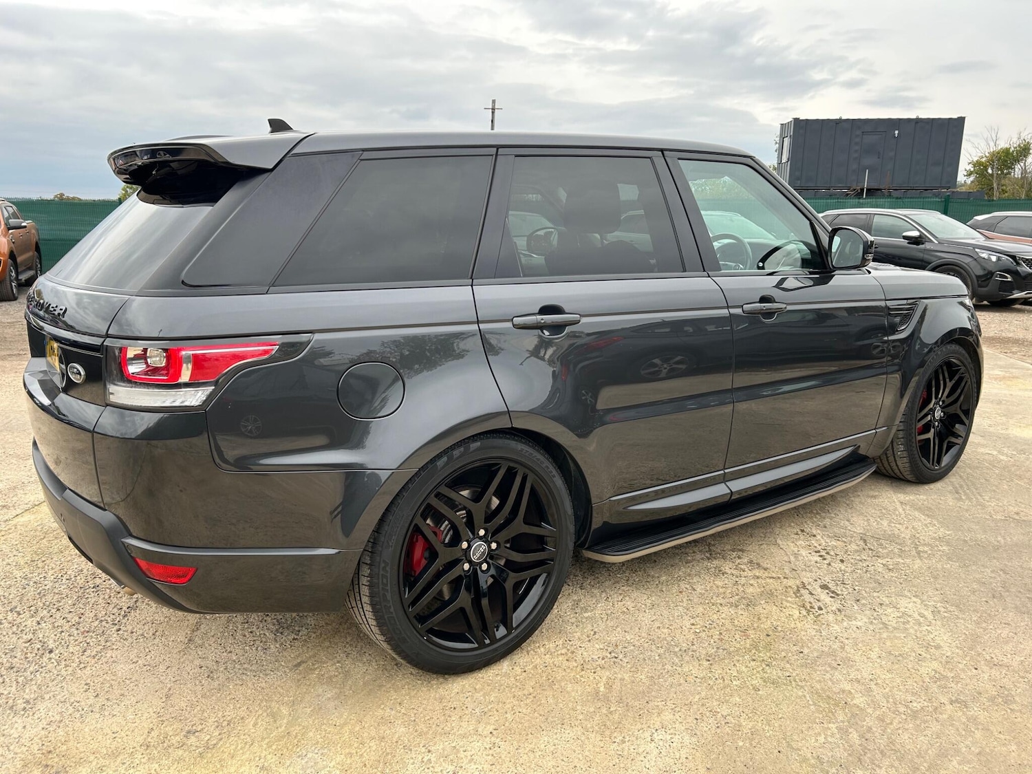 Used Land Rover Range Rover Sport 2016 for sale - 76311793: Photo 11