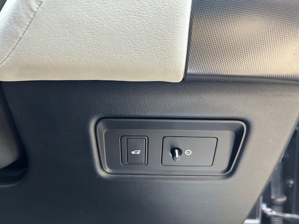 Used Land Rover Range Rover Sport 2016 for sale - 76311793: Photo 12