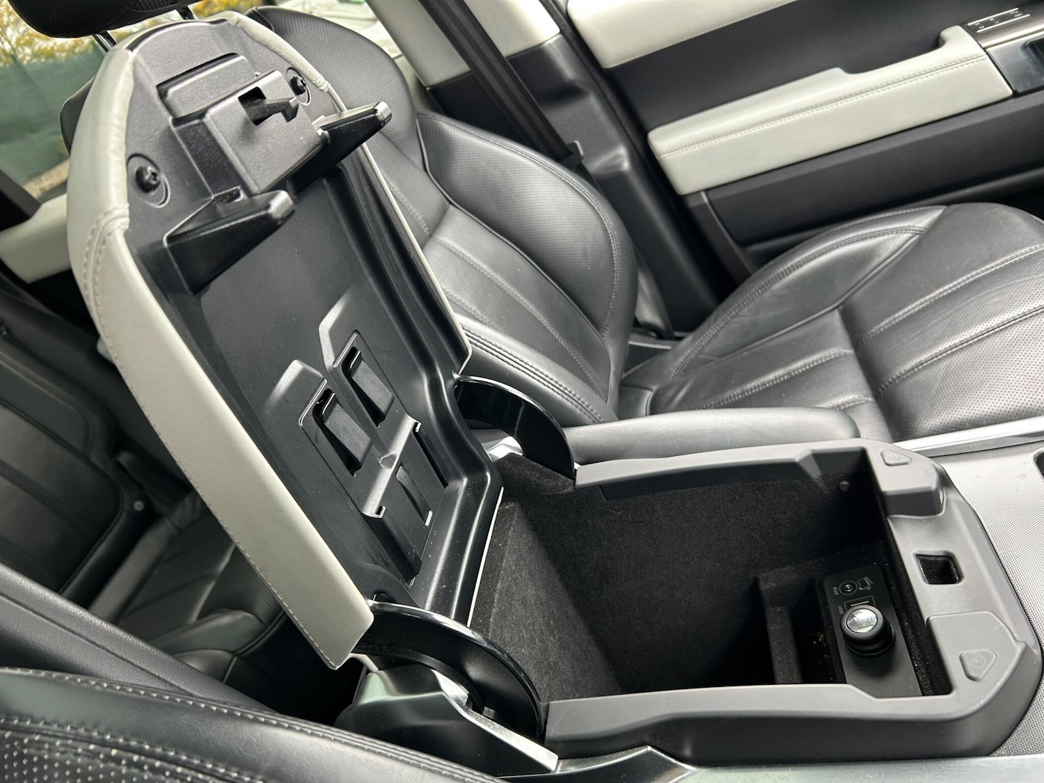 Used Land Rover Range Rover Sport 2016 for sale - 76311793: Photo 39