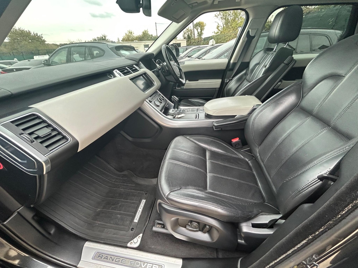 Used Land Rover Range Rover Sport 2016 for sale - 76311793: Photo 4