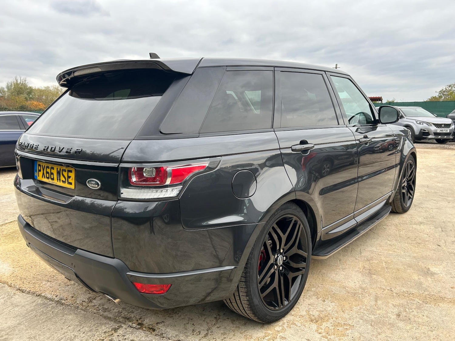 Used Land Rover Range Rover Sport 2016 for sale - 76311793: Photo 76