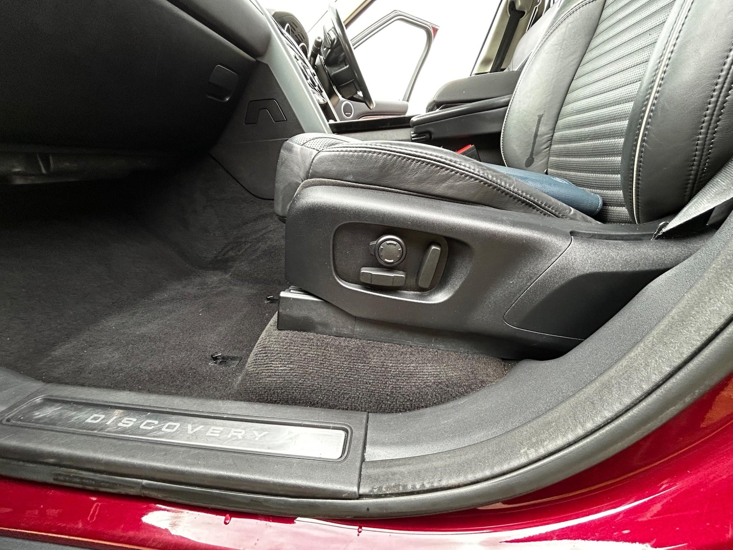 Used Land Rover Discovery 2017 for sale - 76798670: Photo 25