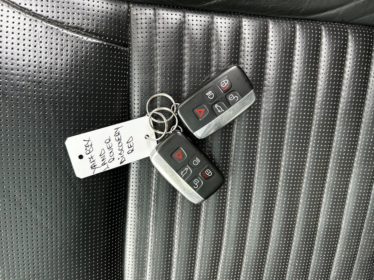 Used Land Rover Discovery 2017 for sale - 76798670: Photo 32