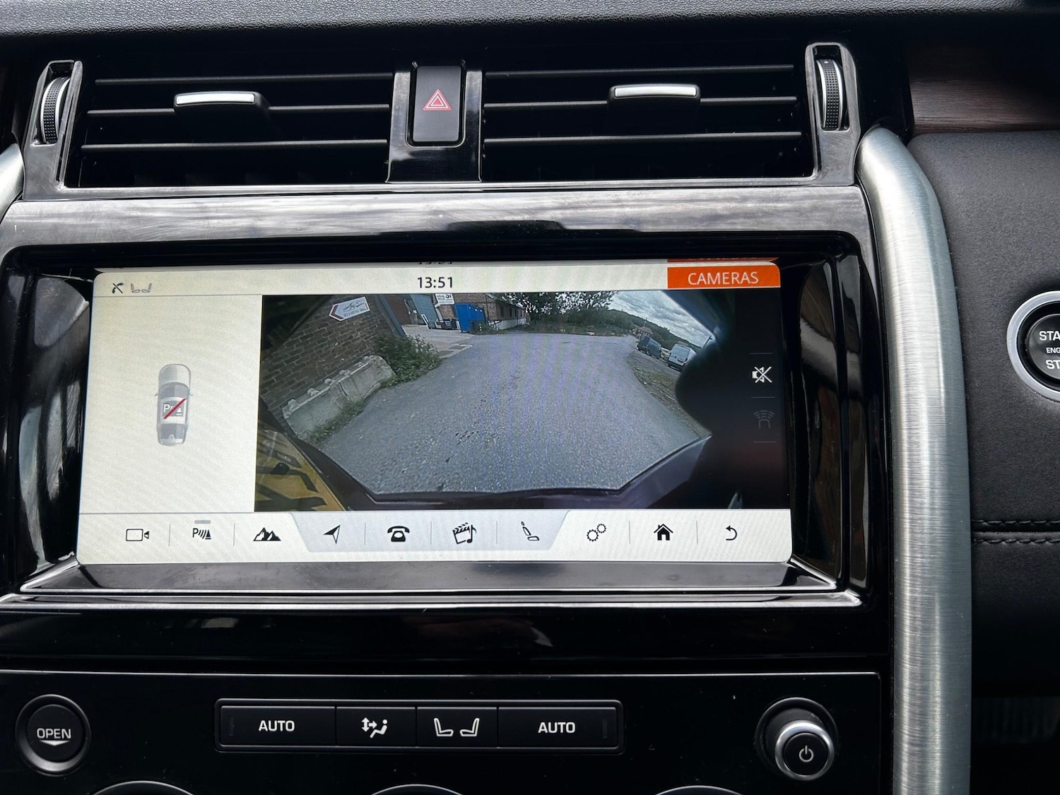 Used Land Rover Discovery 2017 for sale - 76798670: Photo 38