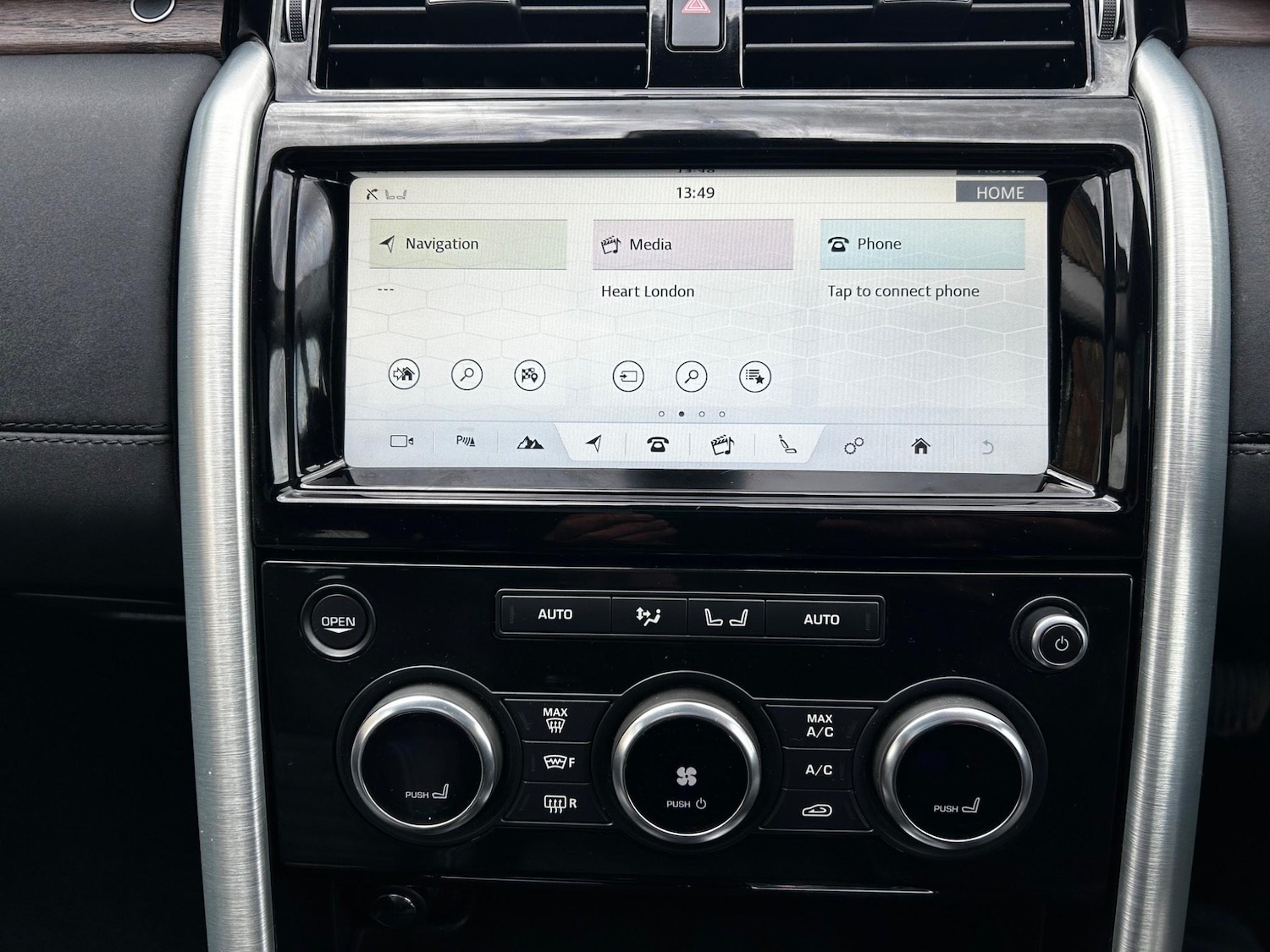 Used Land Rover Discovery 2017 for sale - 76798670: Photo 39