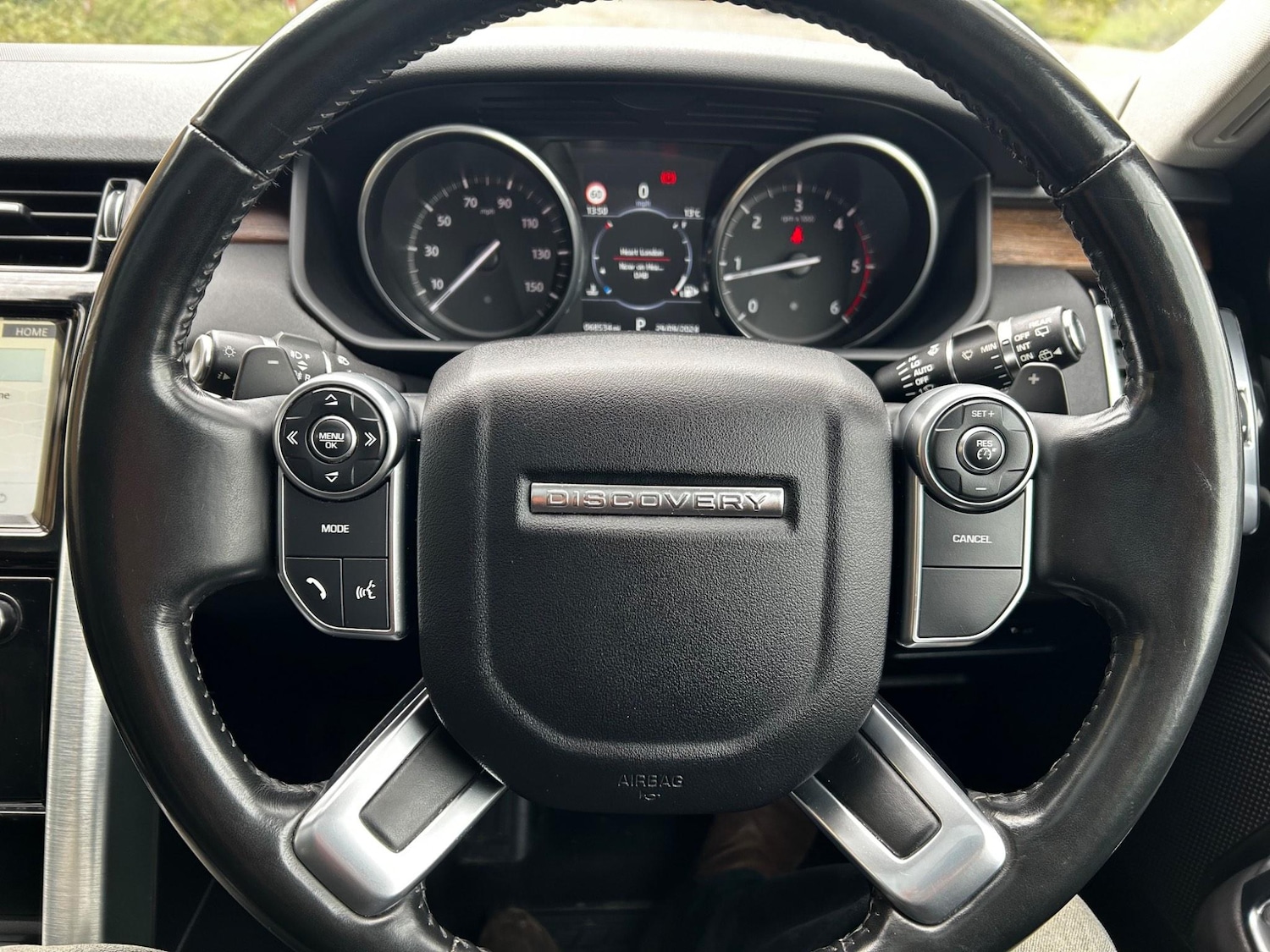 Used Land Rover Discovery 2017 for sale - 76798670: Photo 46