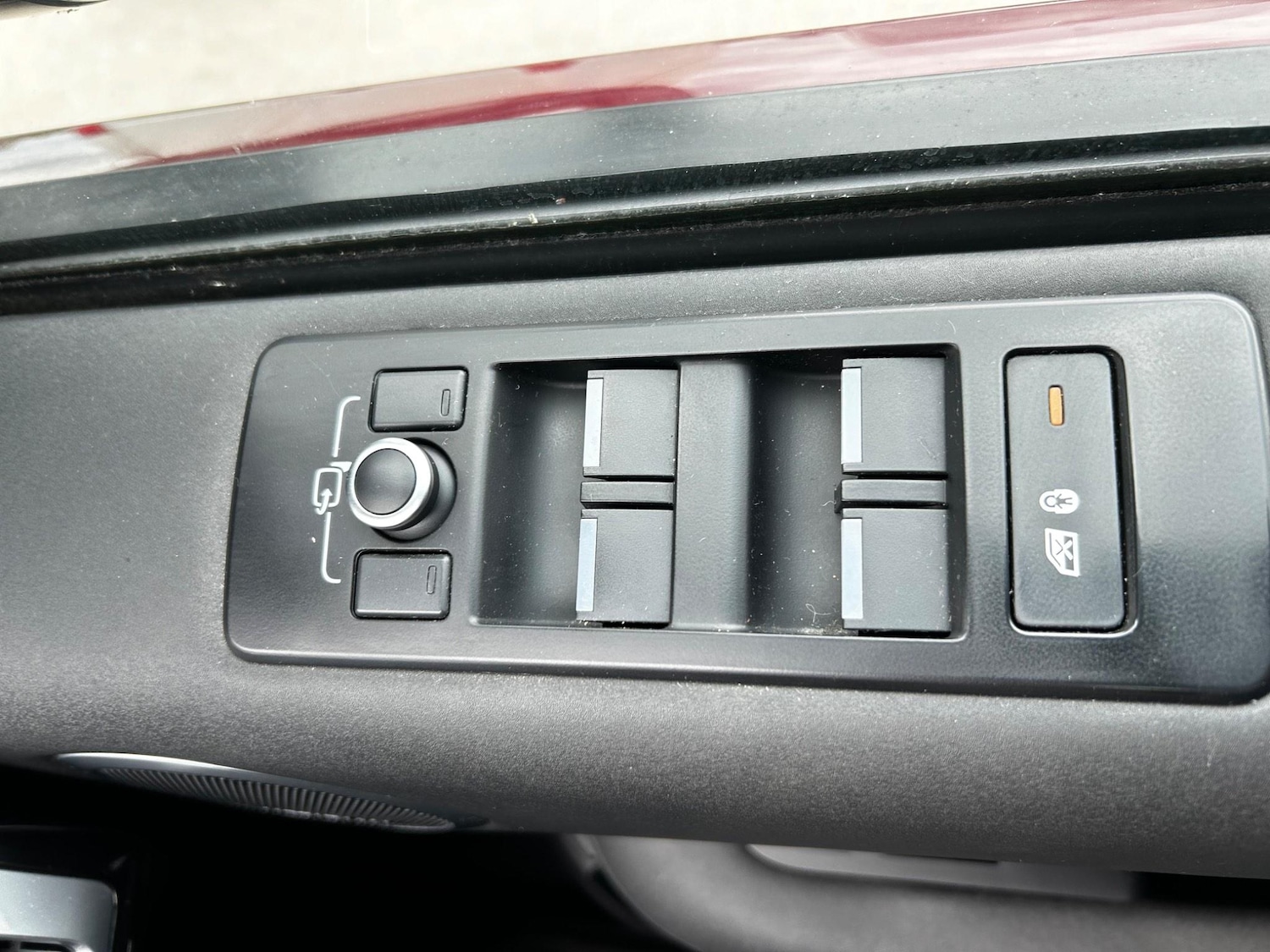 Used Land Rover Discovery 2017 for sale - 76798670: Photo 47