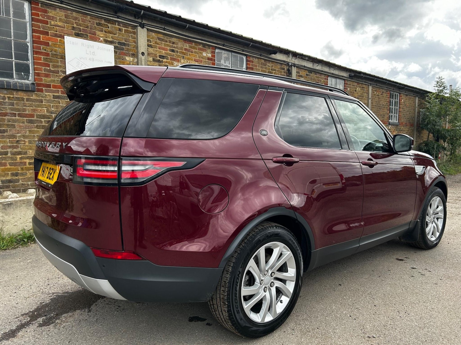 Used Land Rover Discovery 2017 for sale - 76798670: Photo 8