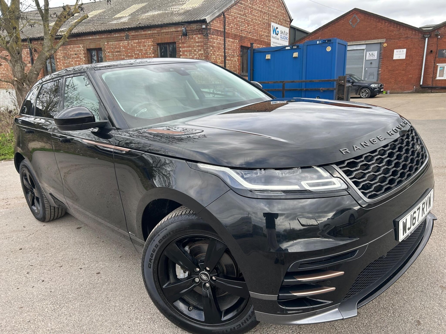 Used Land Rover Range Rover Velar 2017 for sale - 77676534: Photo 2