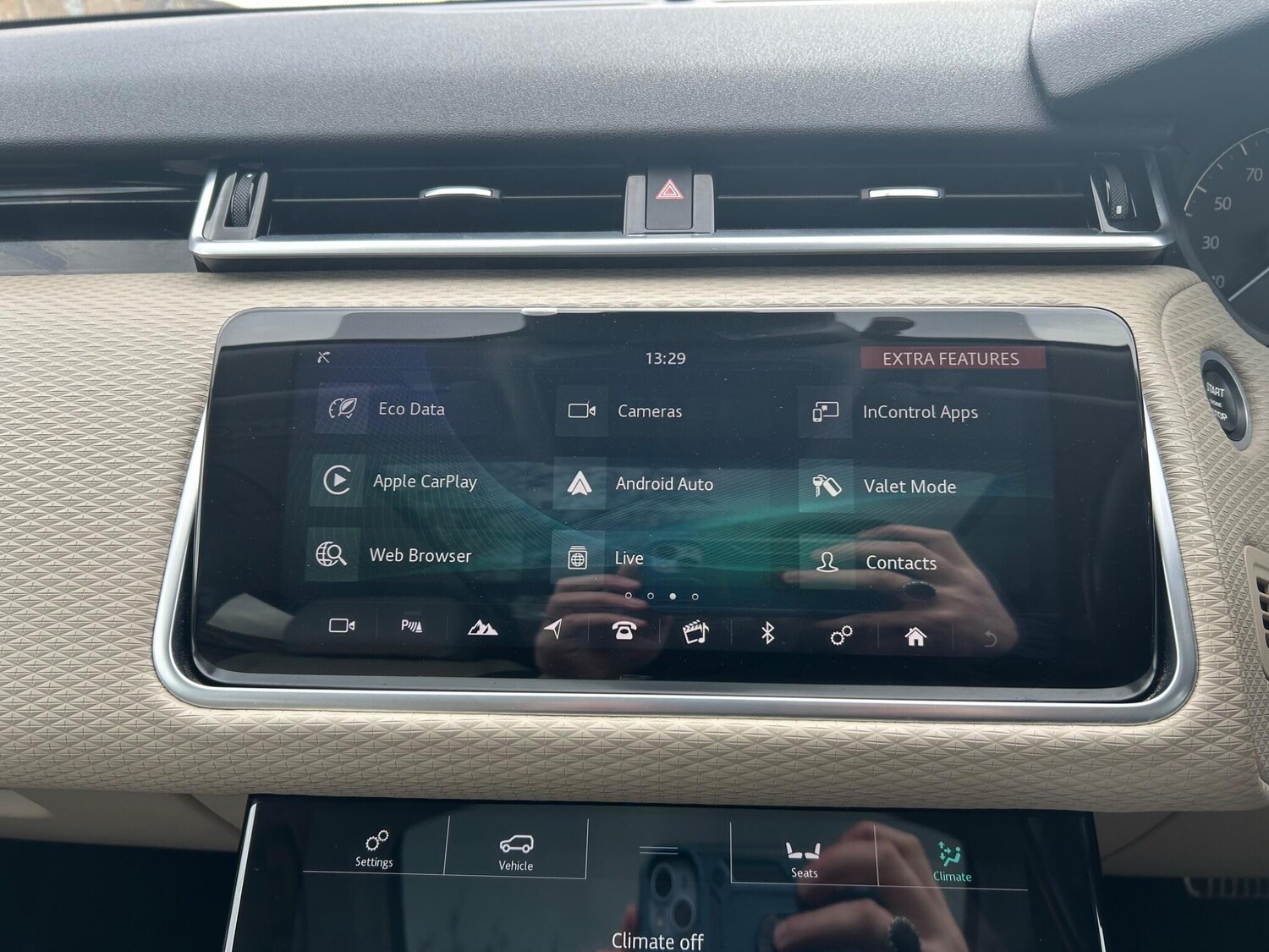 Used Land Rover Range Rover Velar 2017 for sale - 77676534: Photo 32