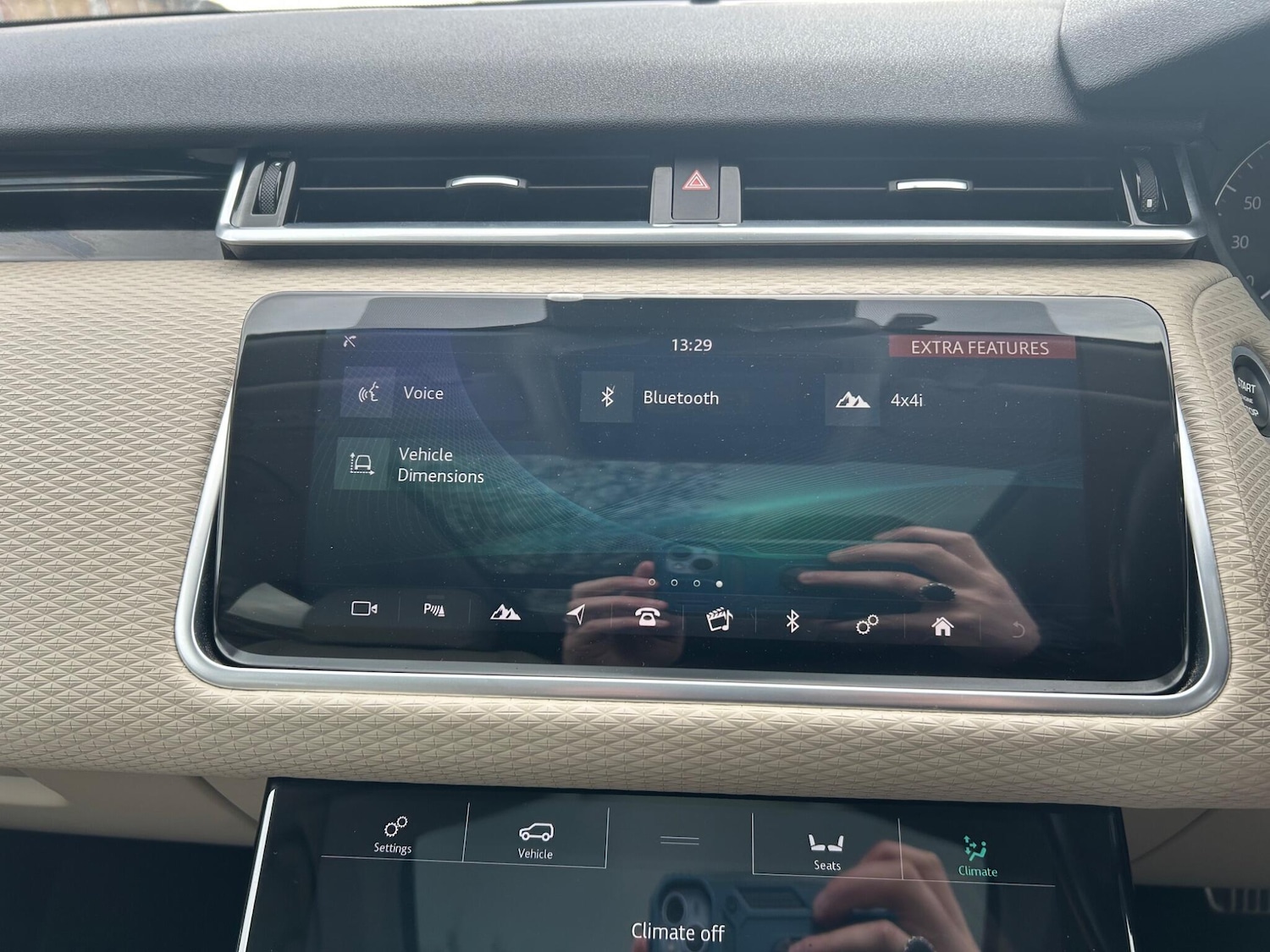 Used Land Rover Range Rover Velar 2017 for sale - 77676534: Photo 33