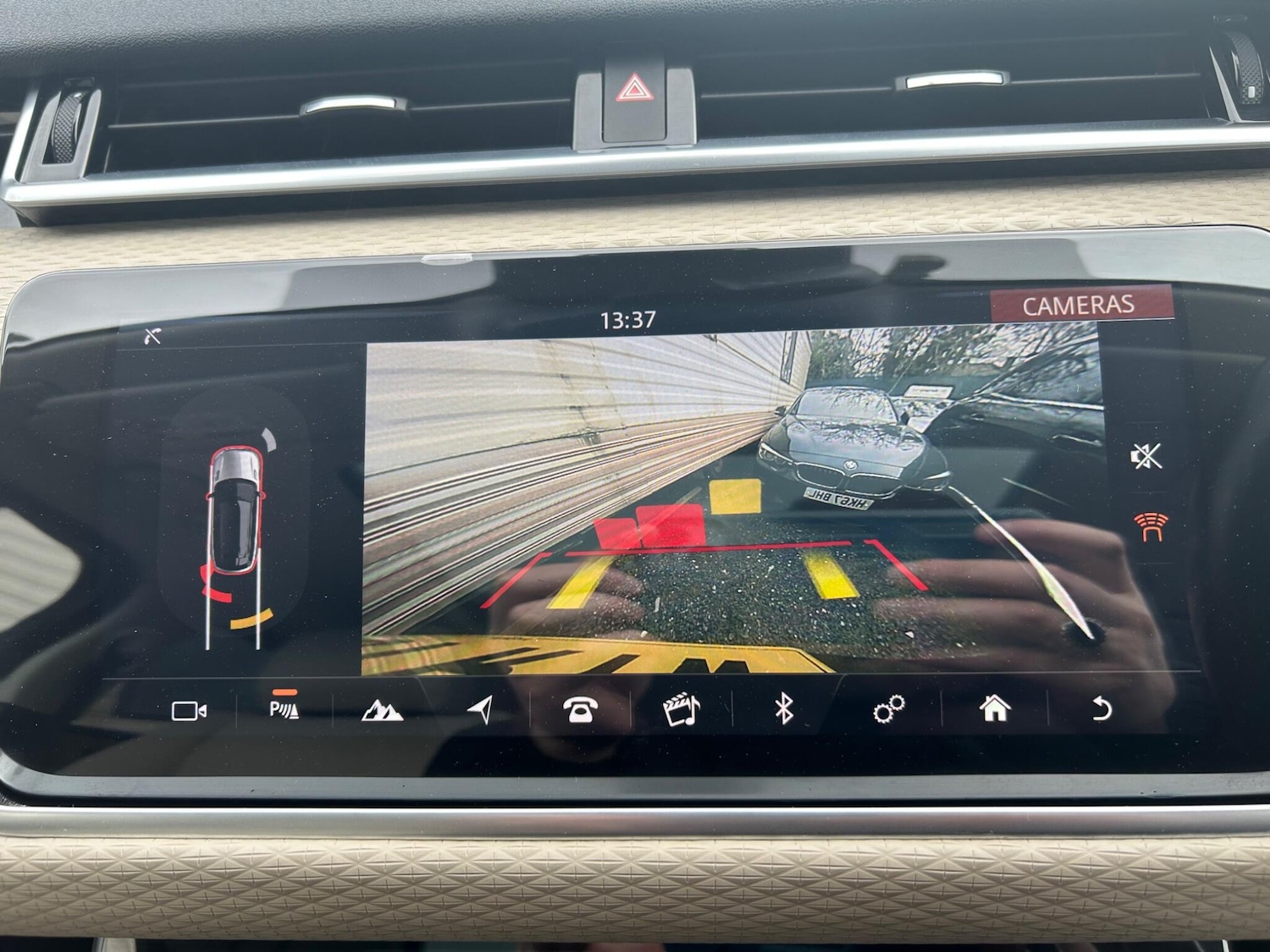 Used Land Rover Range Rover Velar 2017 for sale - 77676534: Photo 36