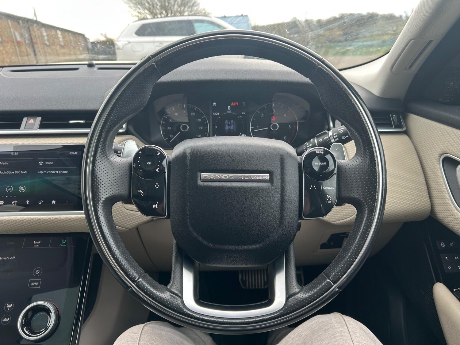 Used Land Rover Range Rover Velar 2017 for sale - 77676534: Photo 43