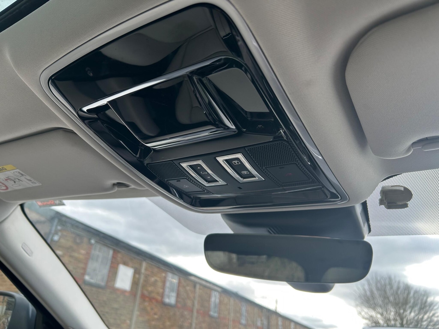 Used Land Rover Range Rover Velar 2017 for sale - 77676534: Photo 51