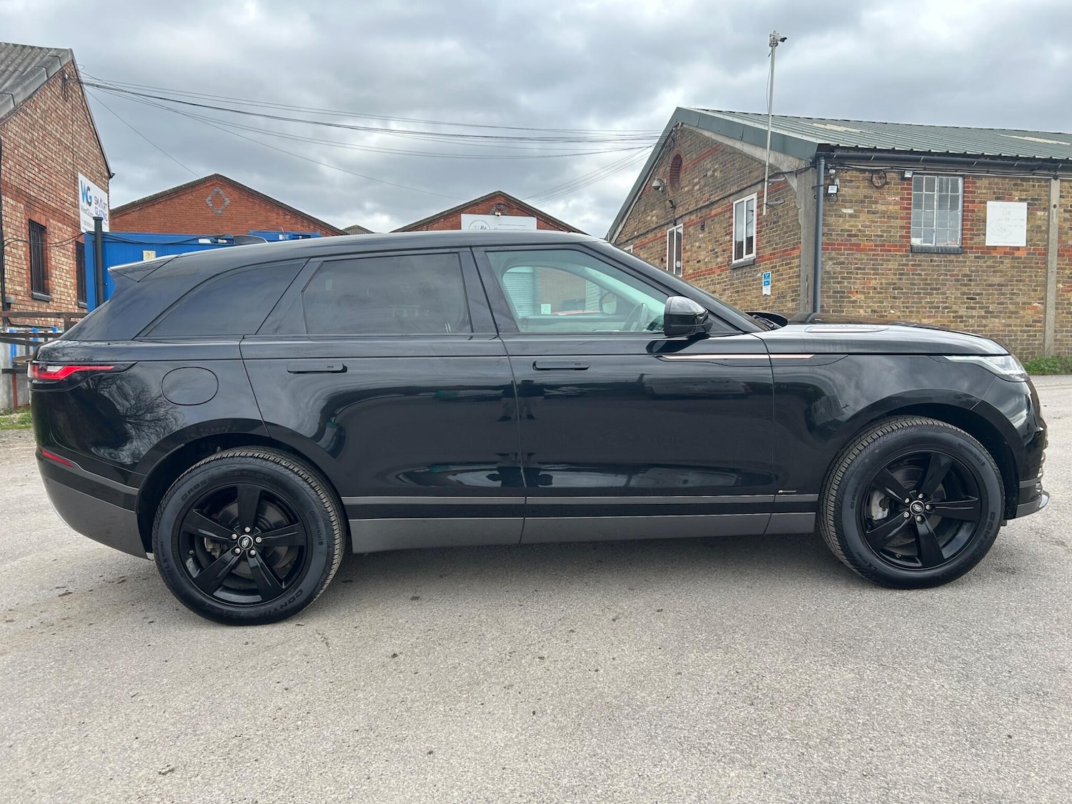 Used Land Rover Range Rover Velar 2017 for sale - 77676534: Photo 8