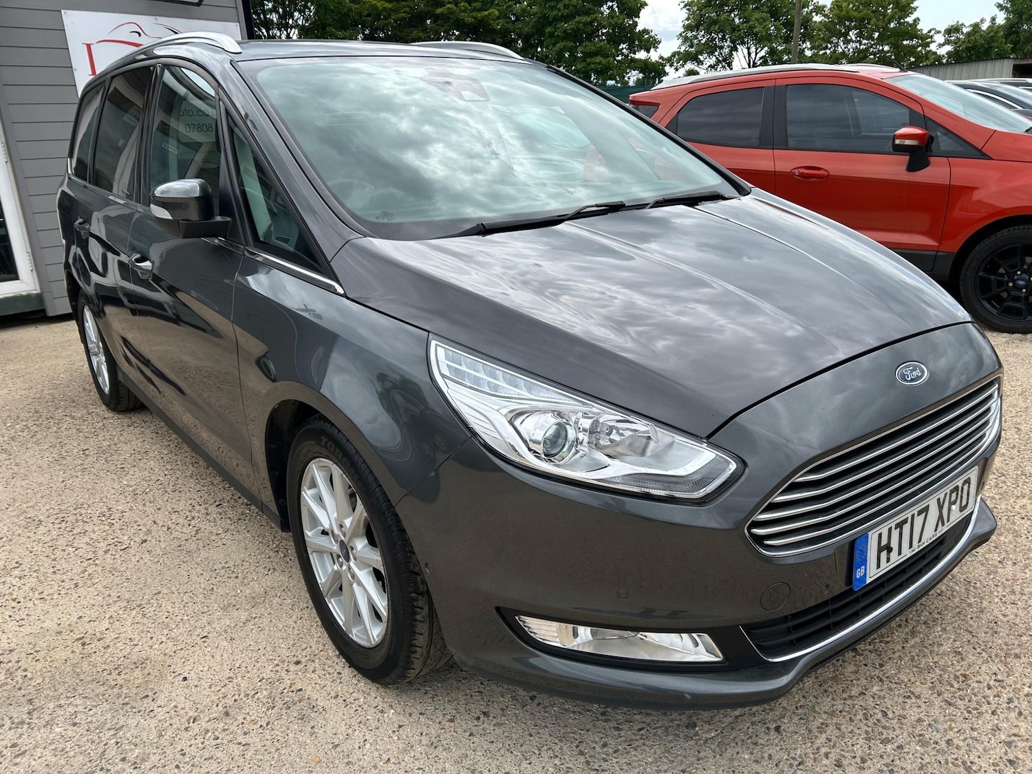 Used Ford Galaxy 2017 for sale - 76581274: Photo 2