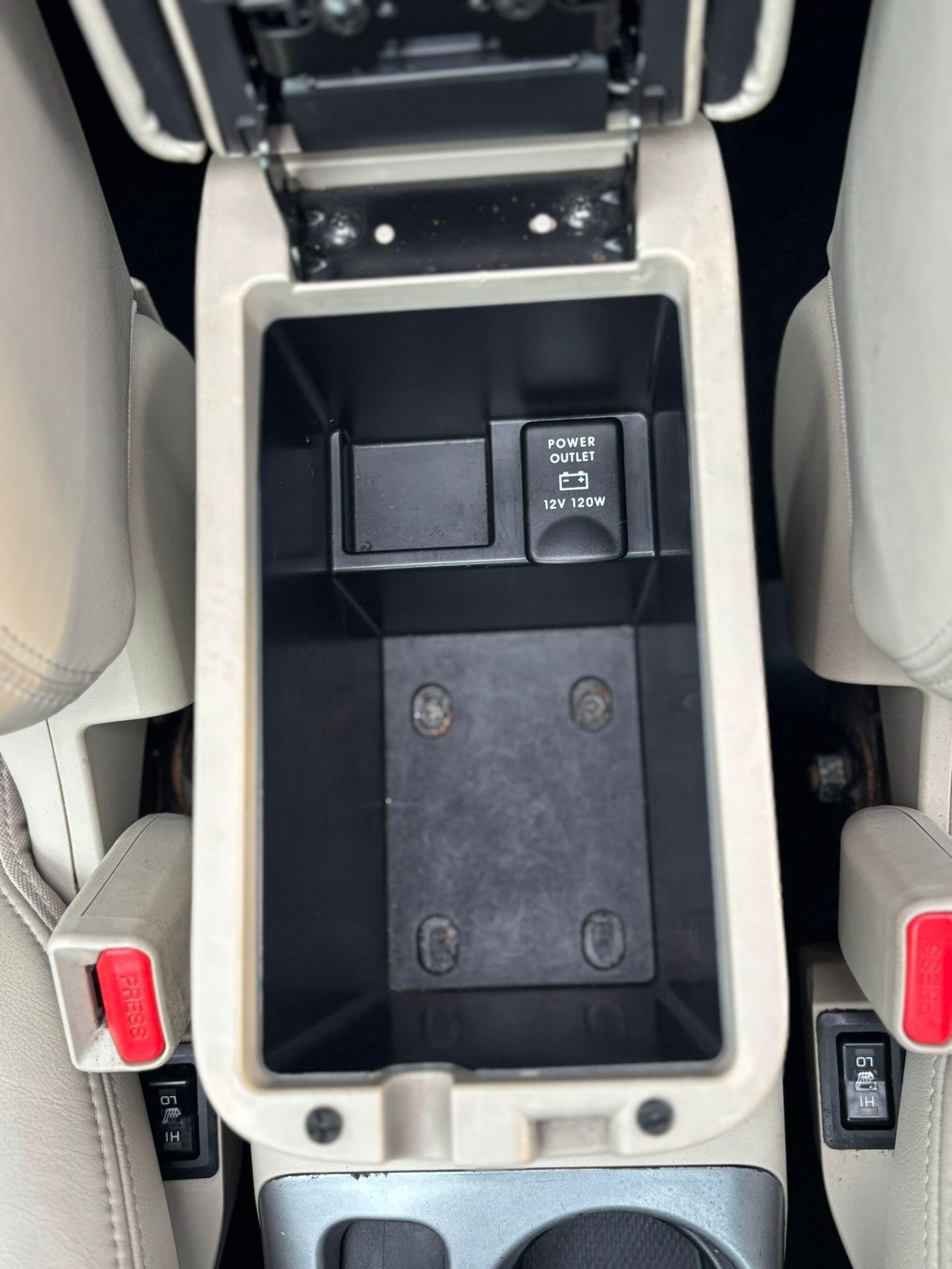 Used Mitsubishi Outlander 2007 for sale - 77236226: Photo 13