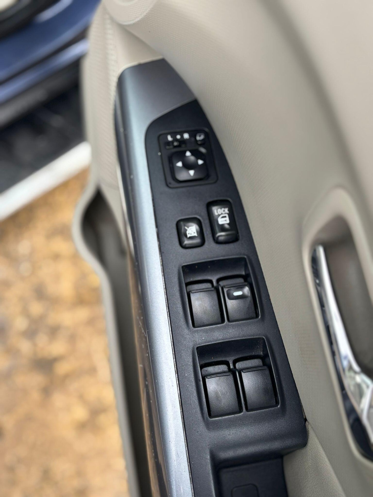 Used Mitsubishi Outlander 2007 for sale - 77236226: Photo 15