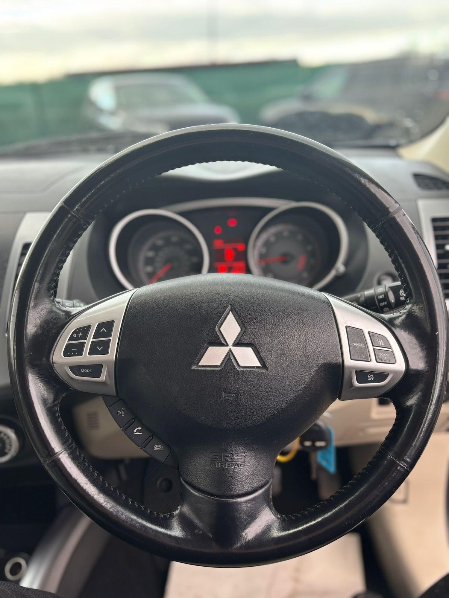 Used Mitsubishi Outlander 2007 for sale - 77236226: Photo 22