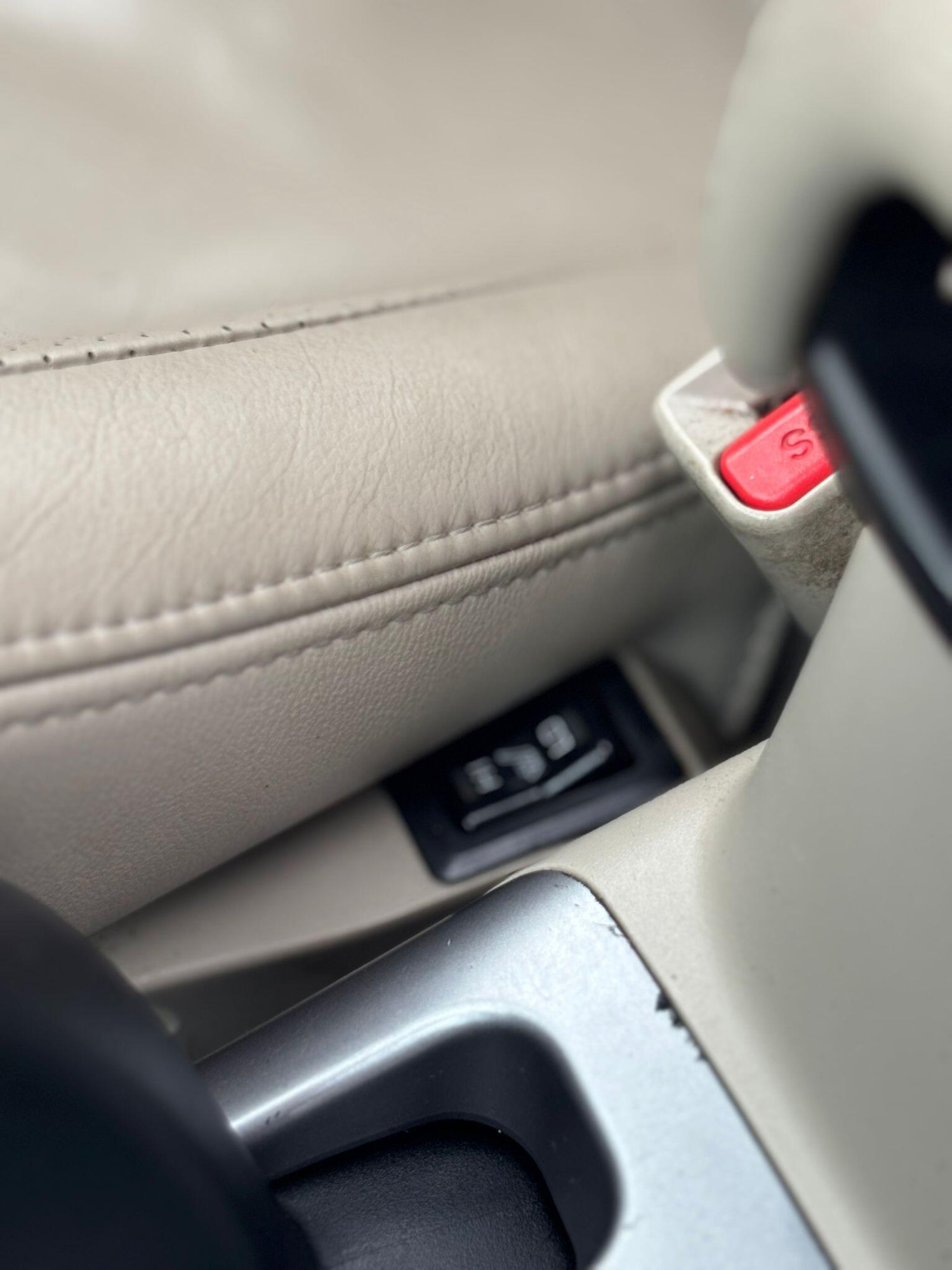 Used Mitsubishi Outlander 2007 for sale - 77236226: Photo 31