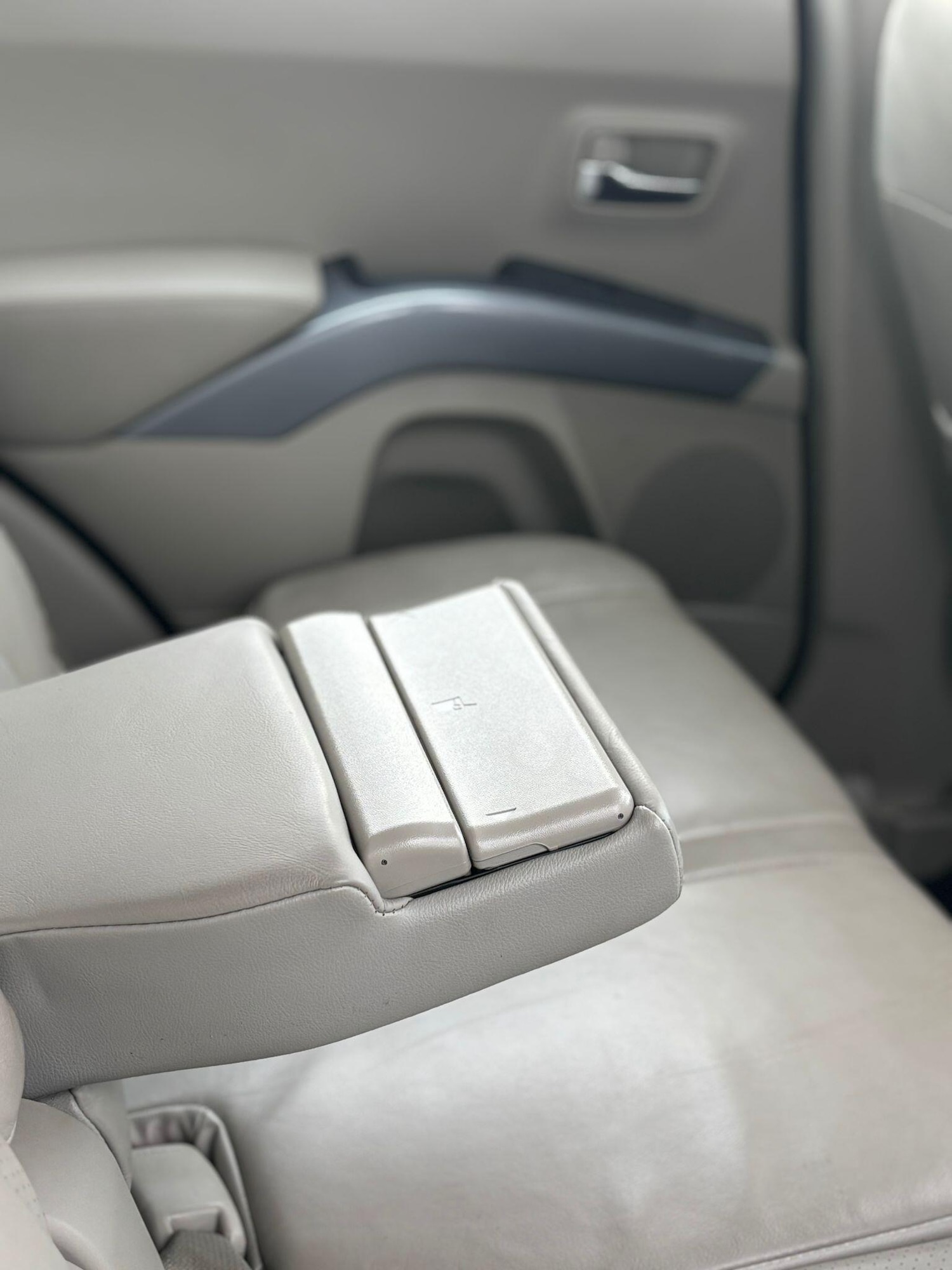 Used Mitsubishi Outlander 2007 for sale - 77236226: Photo 39