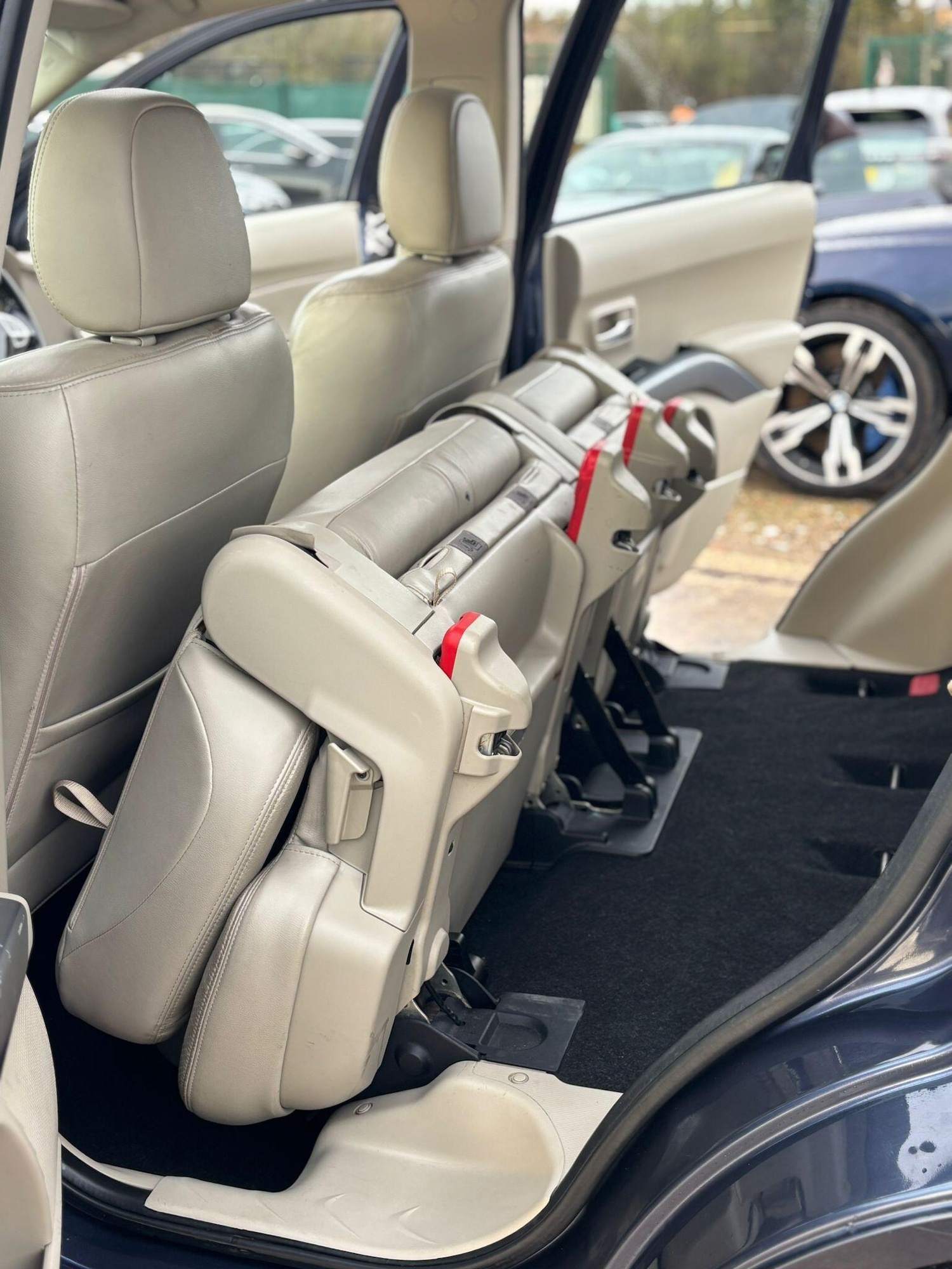 Used Mitsubishi Outlander 2007 for sale - 77236226: Photo 9