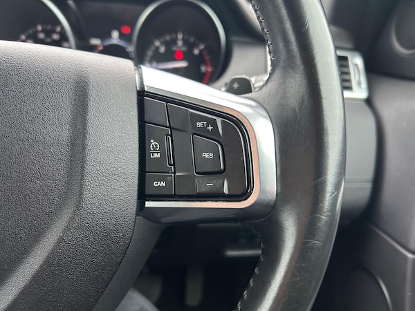 Used Land Rover Discovery Sport 2016 for sale - 76292864: Photo 11