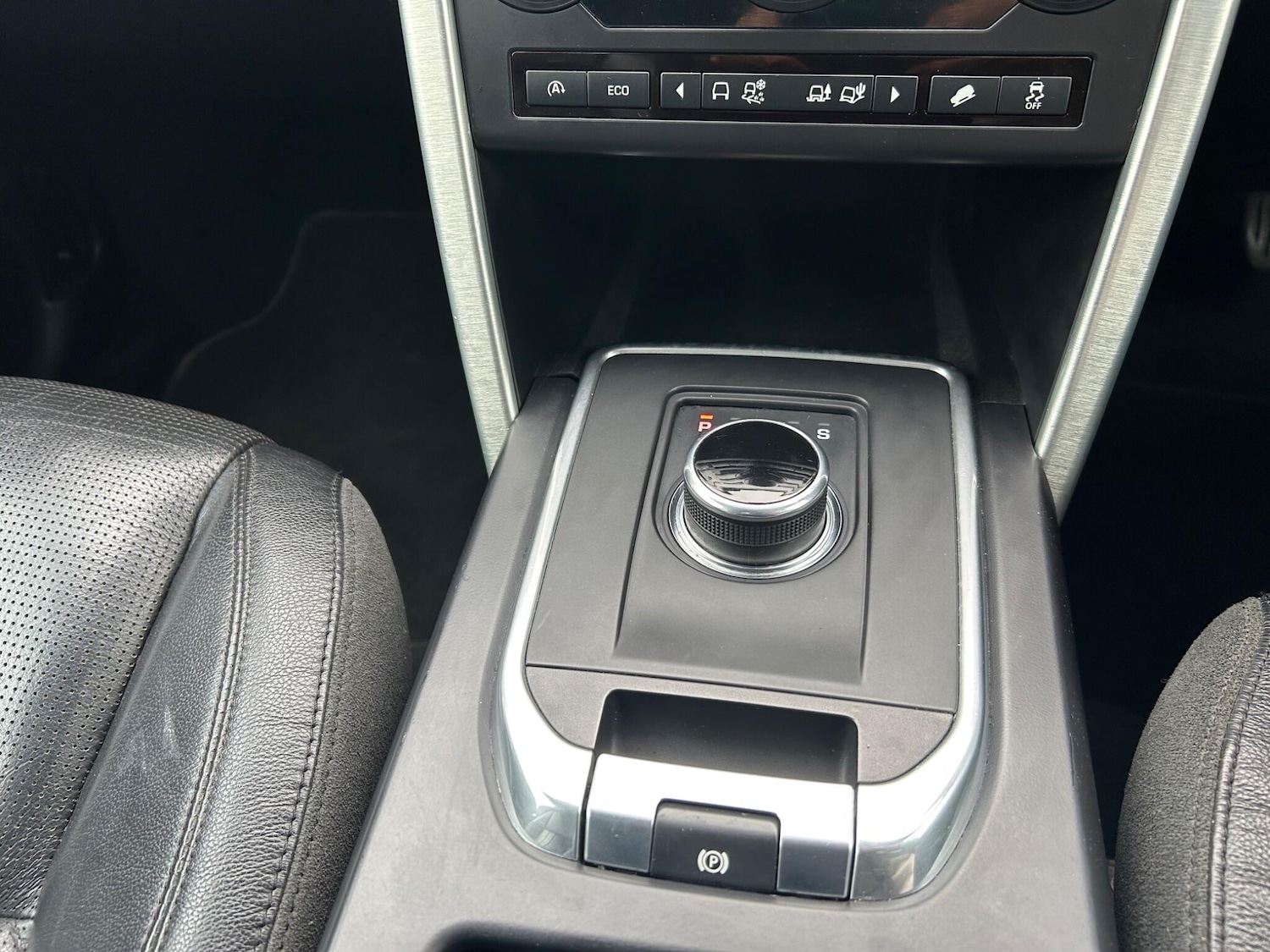 Used Land Rover Discovery Sport 2016 for sale - 76292864: Photo 13