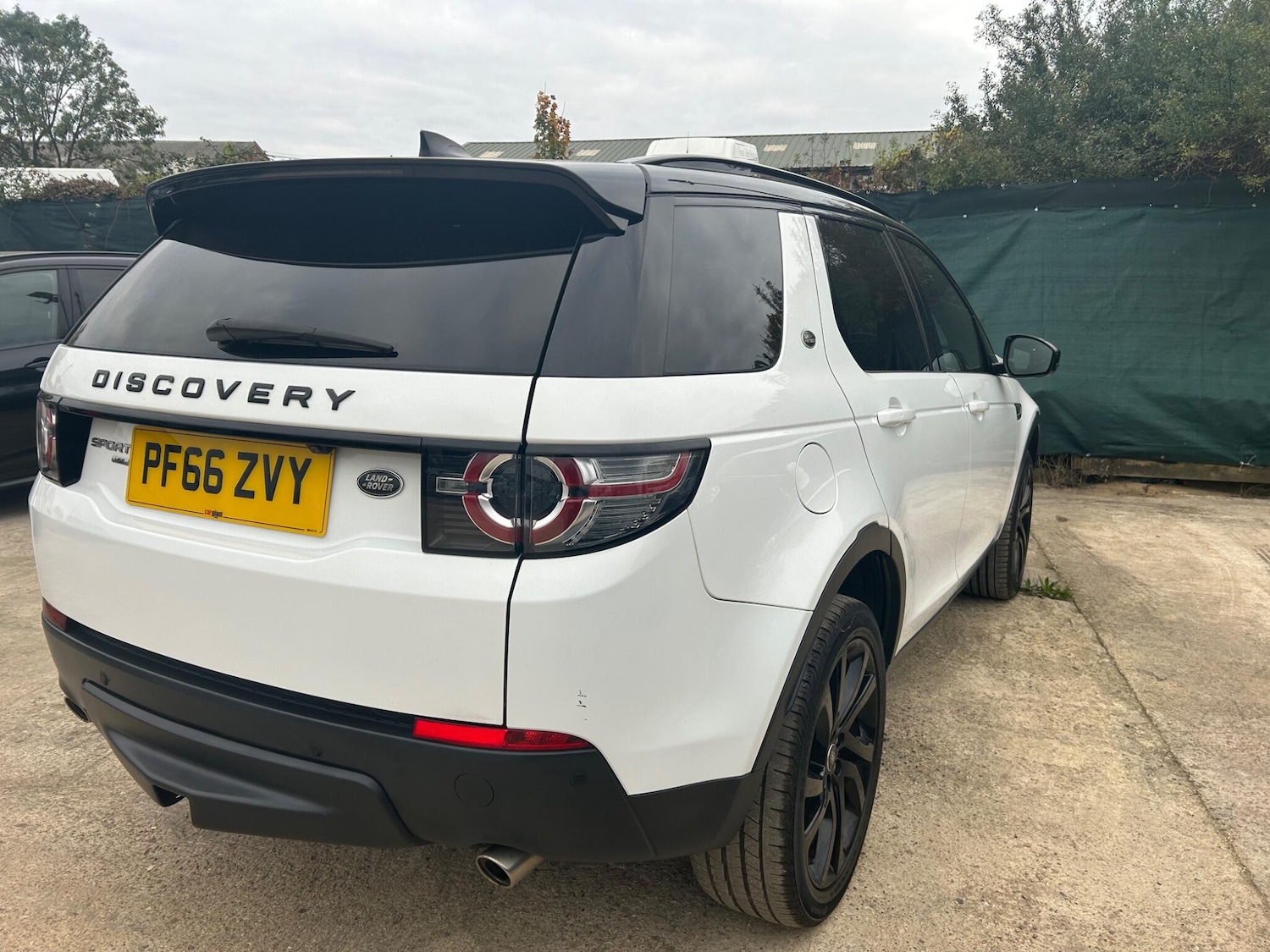 Used Land Rover Discovery Sport 2016 for sale - 76292864: Photo 18
