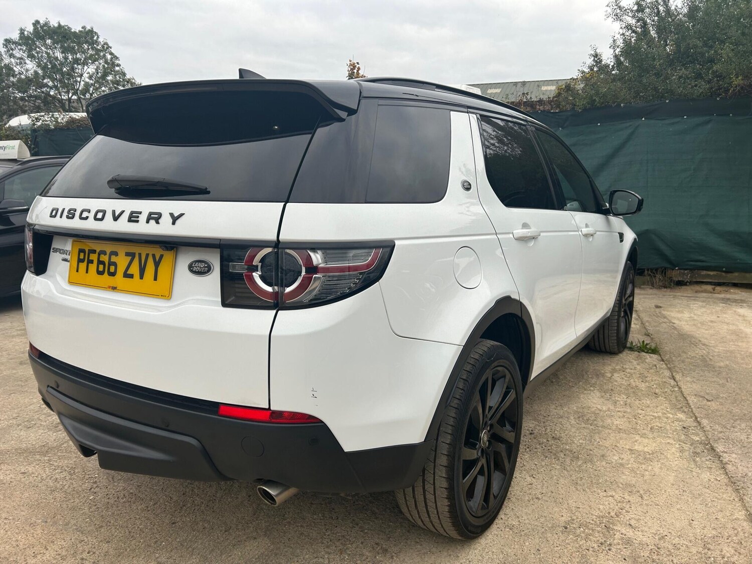 Used Land Rover Discovery Sport 2016 for sale - 76292864: Photo 19
