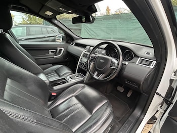 Used Land Rover Discovery Sport 2016 for sale - 76292864: Photo 2