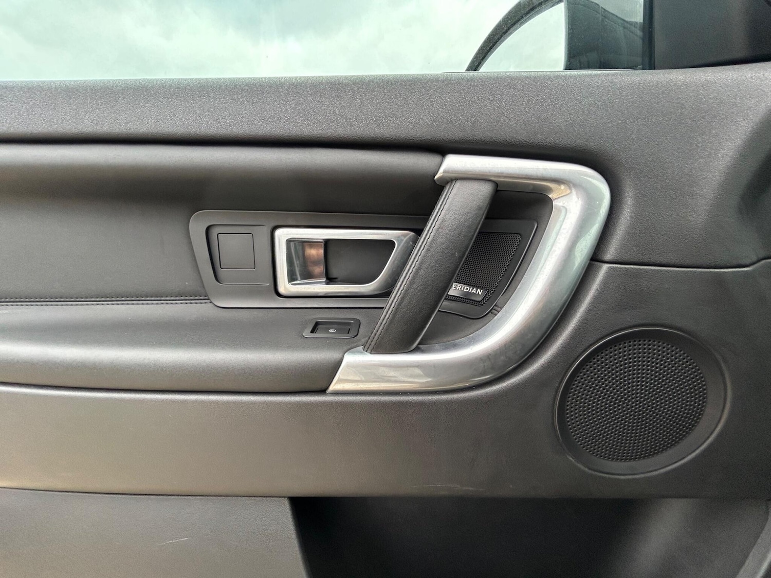 Used Land Rover Discovery Sport 2016 for sale - 76292864: Photo 32