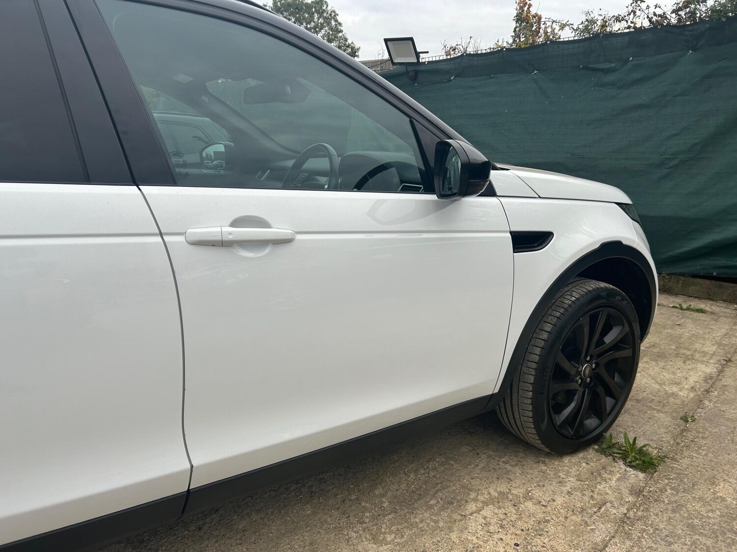 Used Land Rover Discovery Sport 2016 for sale - 76292864: Photo 33