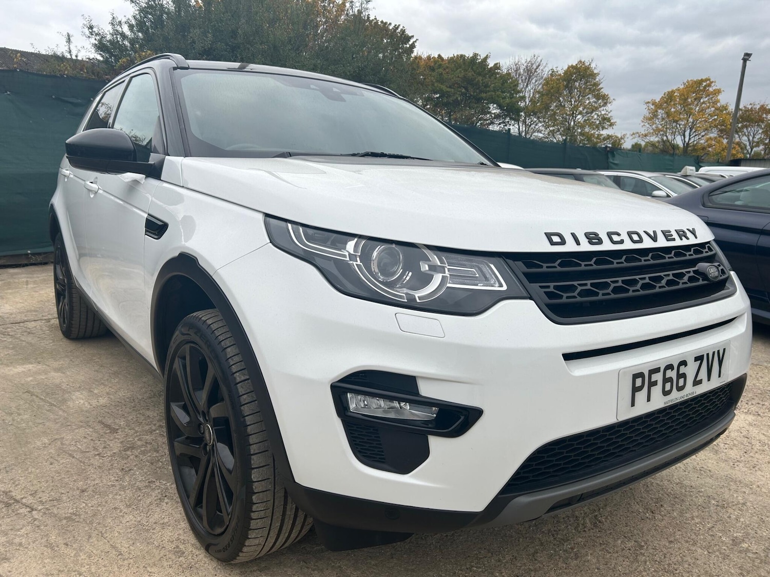 Used Land Rover Discovery Sport 2016 for sale - 76292864: Photo 6
