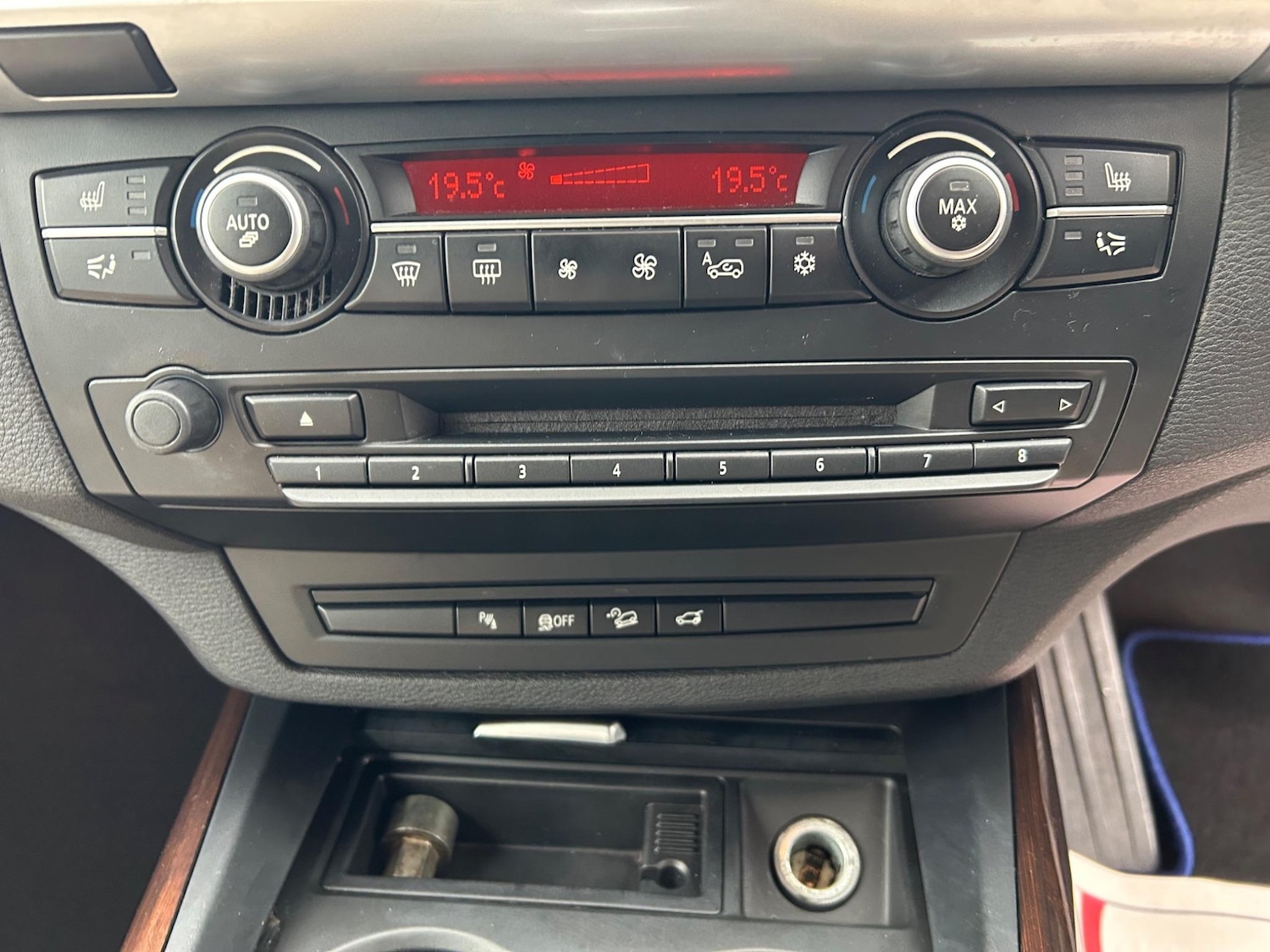 Vehicle 44