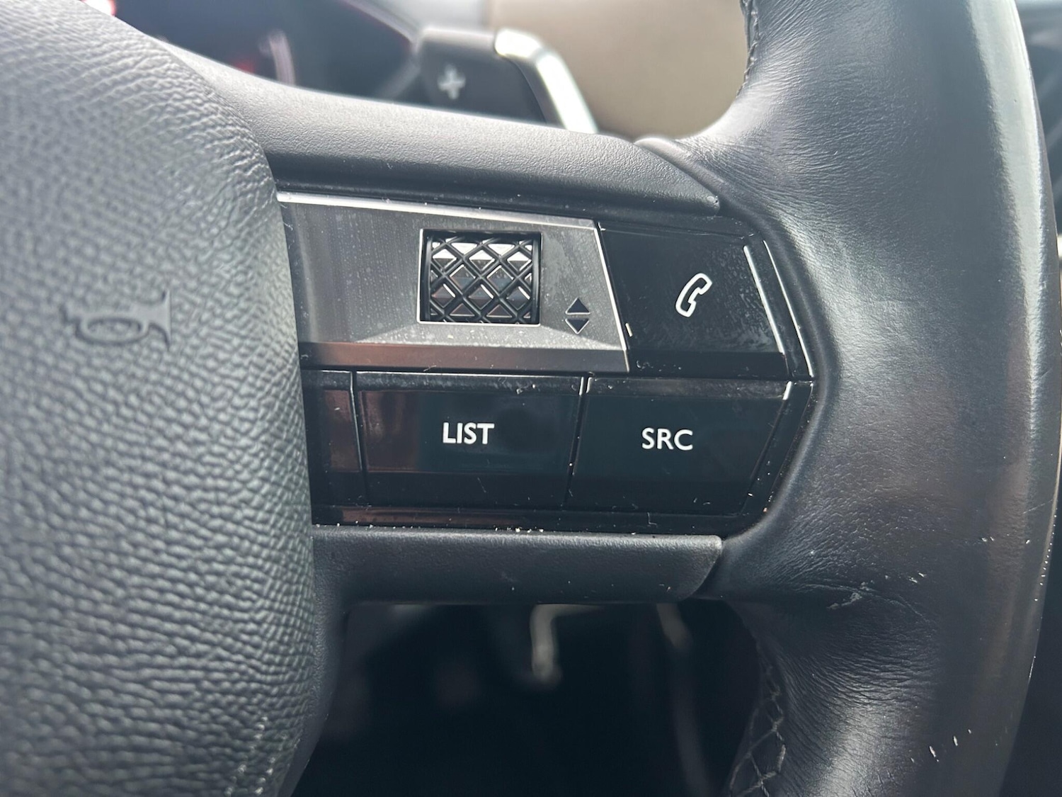 Used DS Automobiles DS 3 Crossback 2019 for sale - 76750856: Photo 12