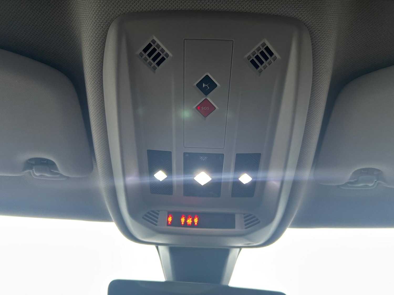 Used DS Automobiles DS 3 Crossback 2019 for sale - 76750856: Photo 13