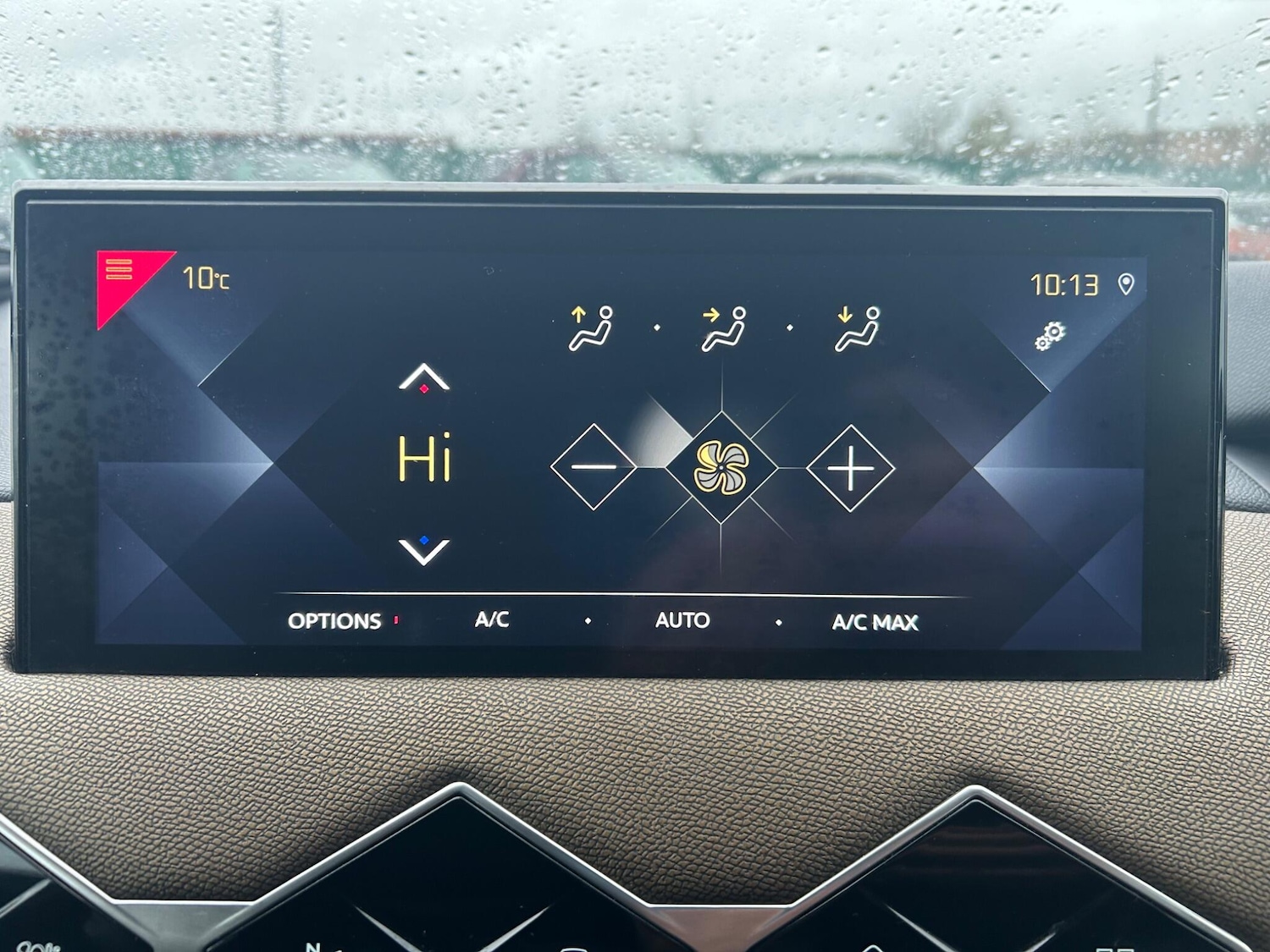 Used DS Automobiles DS 3 Crossback 2019 for sale - 76750856: Photo 35