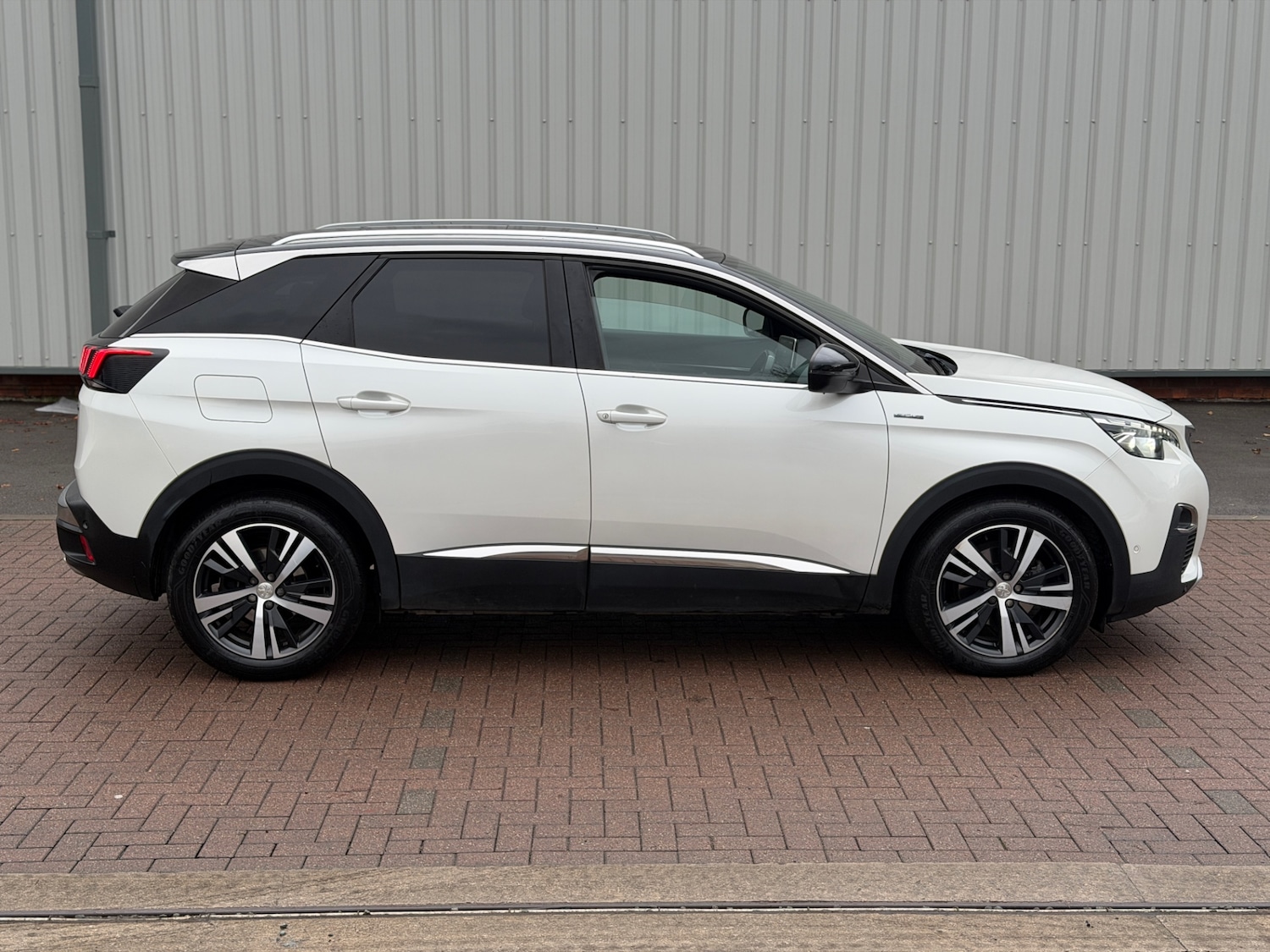 Used Peugeot 3008 2017 for sale - 76720351: Photo 7
