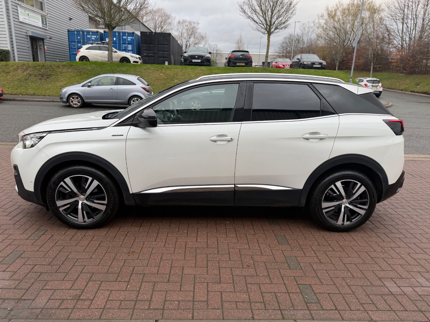Used Peugeot 3008 2017 for sale - 76720351: Photo 8