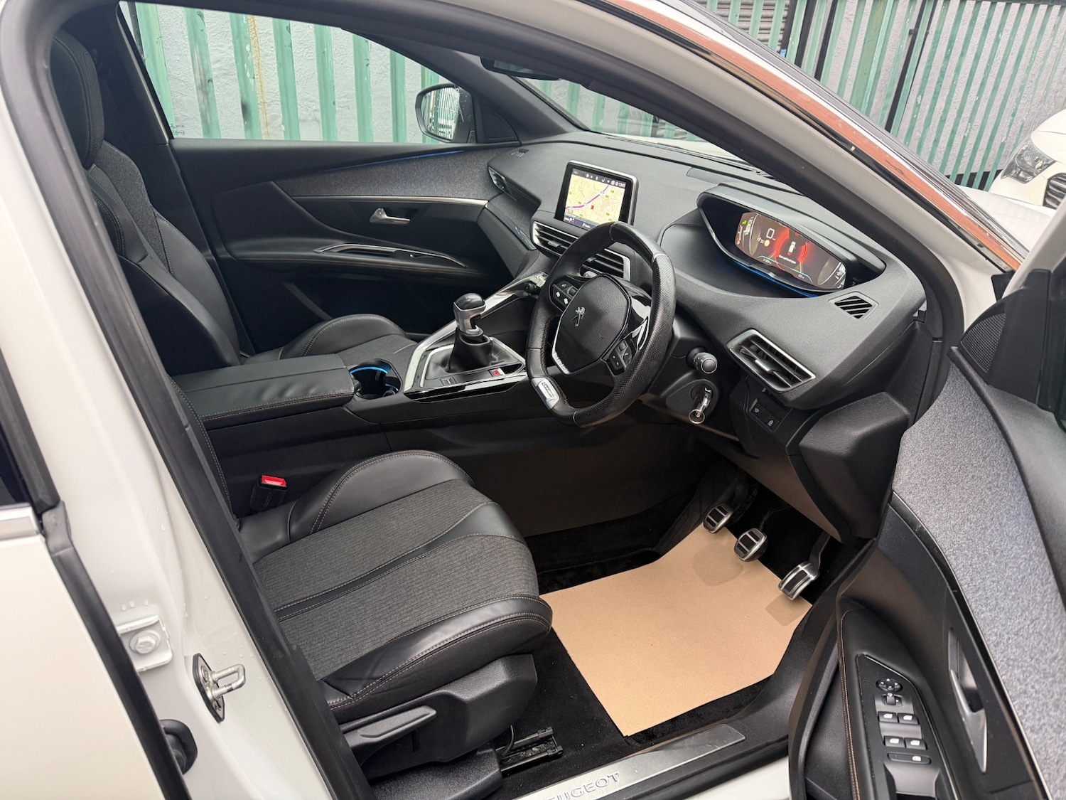 Used Peugeot 3008 2017 for sale - 76720351: Photo 9